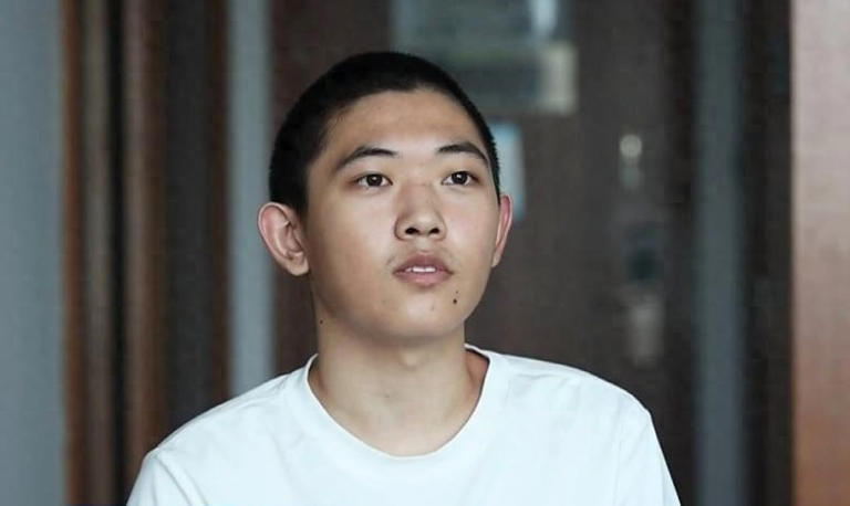 Nam sinh được băng lừa đảo thả, cho tiền về nhà